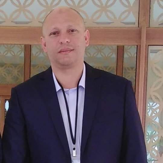 أيمن رافع : نطالب الحكومة بالتراجع عن قرارها  الذي سيمس عدة قطاعات